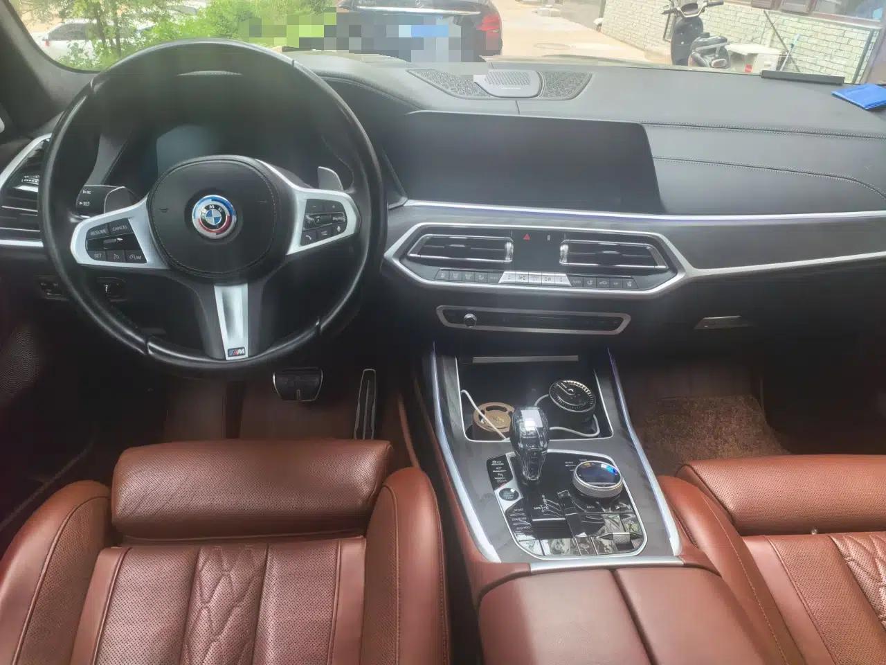 BMW X7 2021 xDrive40i Luxury M Sport Package — миниатюра 9