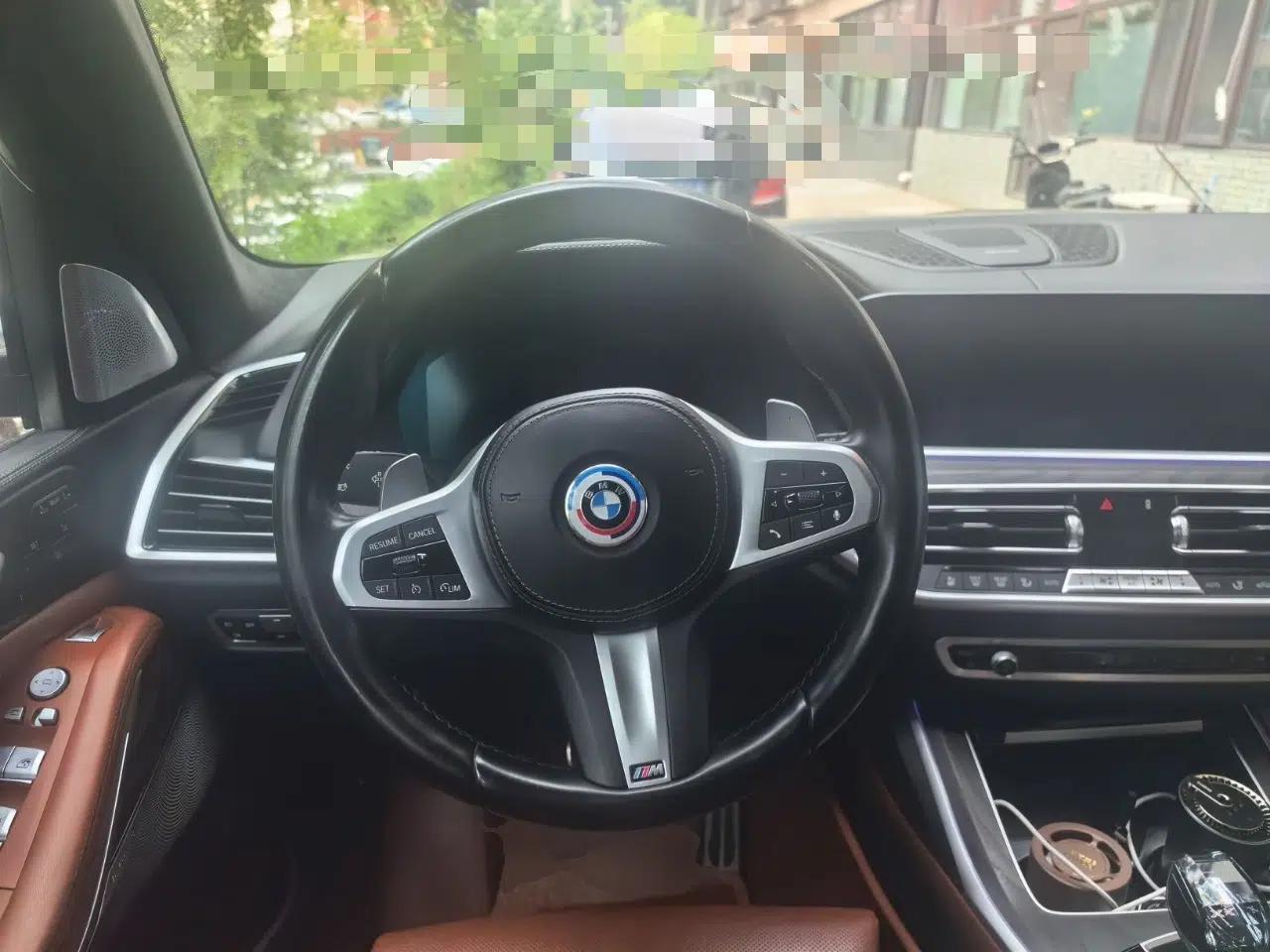 BMW X7 2021 xDrive40i Luxury M Sport Package — миниатюра 10