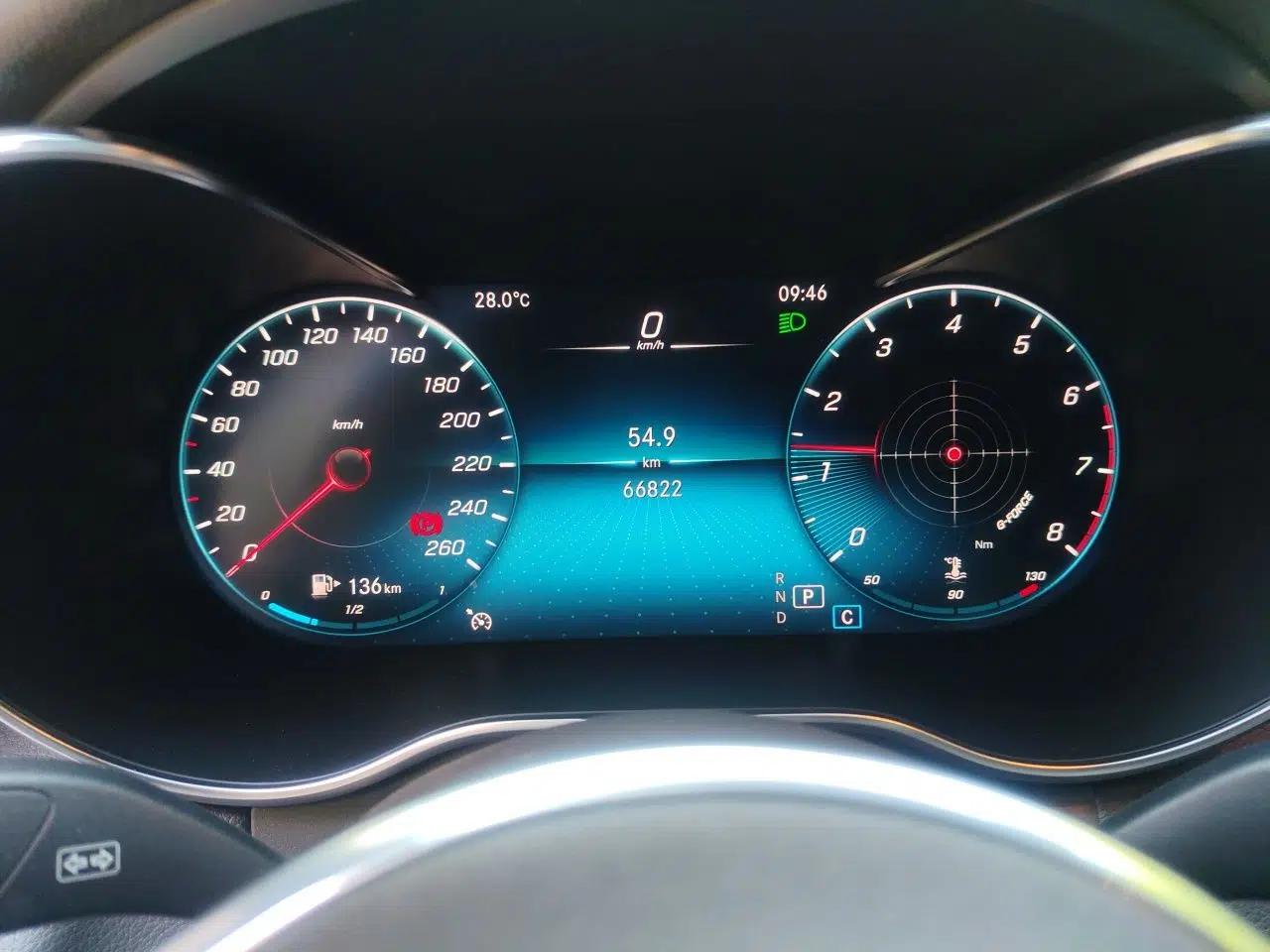 Mercedes-Benz GLC 2020 GLC 260 L 4MATIC Luxury Model — миниатюра 11
