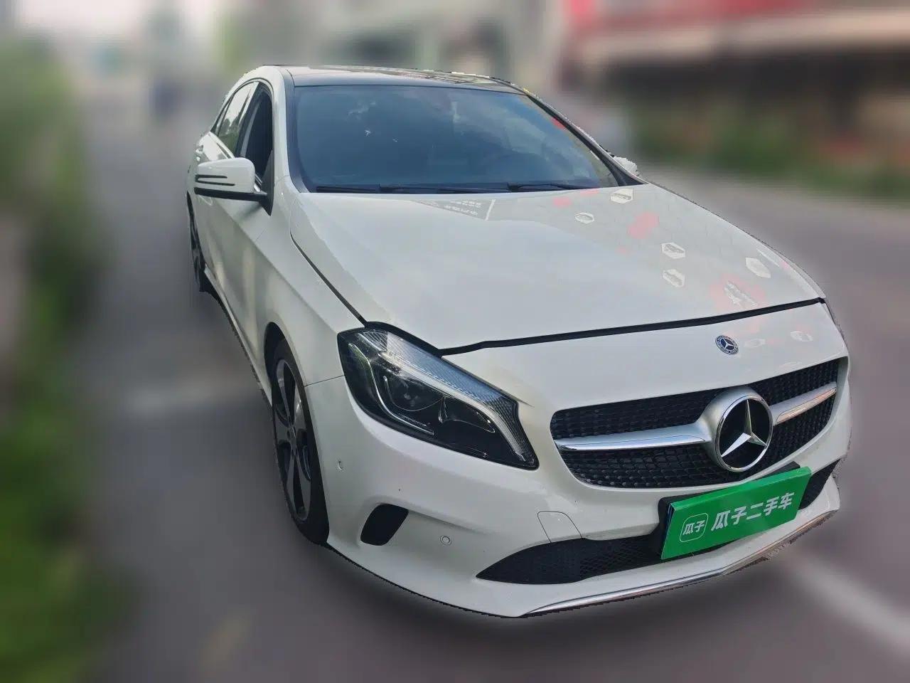 Mercedes-Benz A-Class 2018 A 200 Fashion Model — миниатюра 3