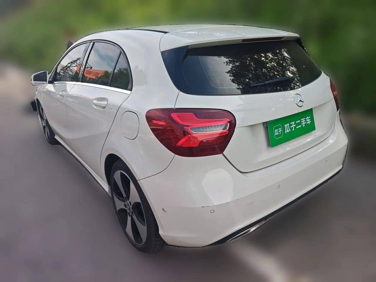 Mercedes-Benz A-Class 2018 A 200 Fashion Model — миниатюра 4