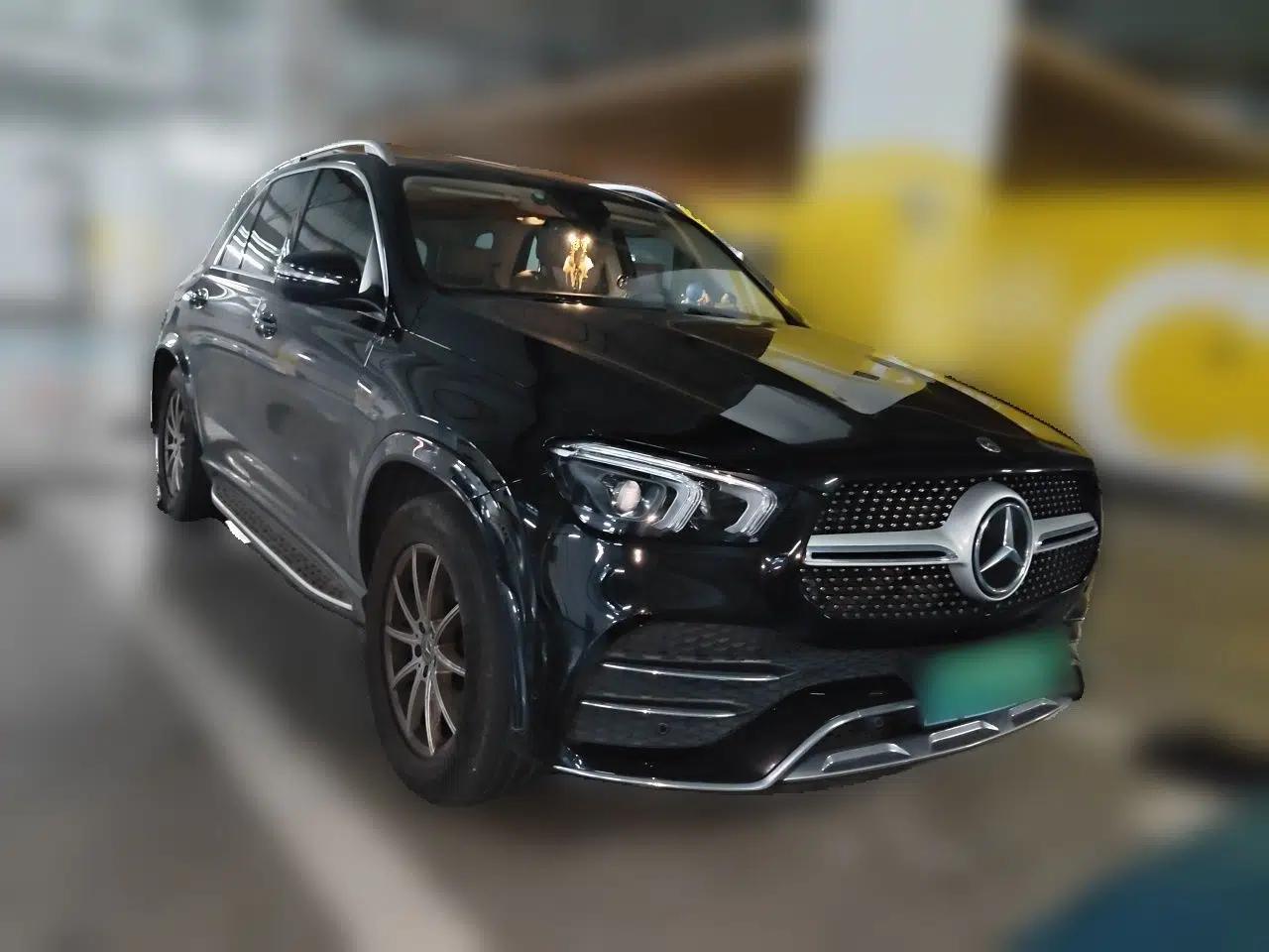 Mercedes-Benz GLE 2021 GLE 350 4MATIC Stylish Model — миниатюра 3
