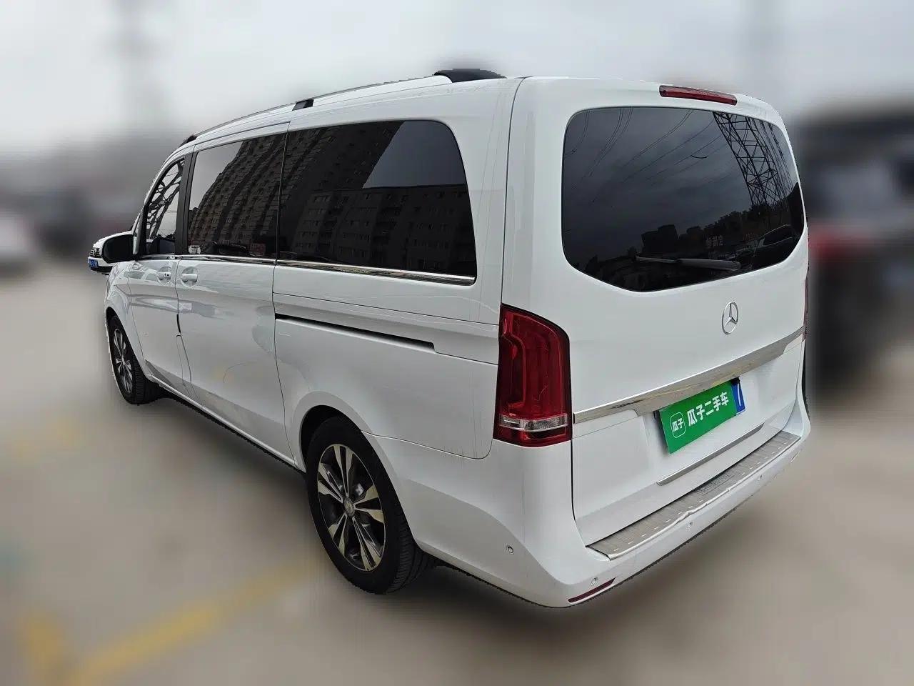 Mercedes-Benz V-Class 2017 V 260 Avantgarde Edition — миниатюра 4
