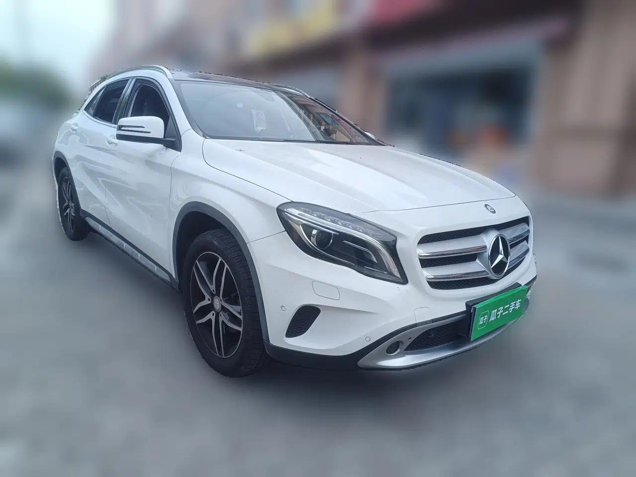 Mercedes-Benz GLA 2016 GLA 200 Fashion Model — миниатюра 3