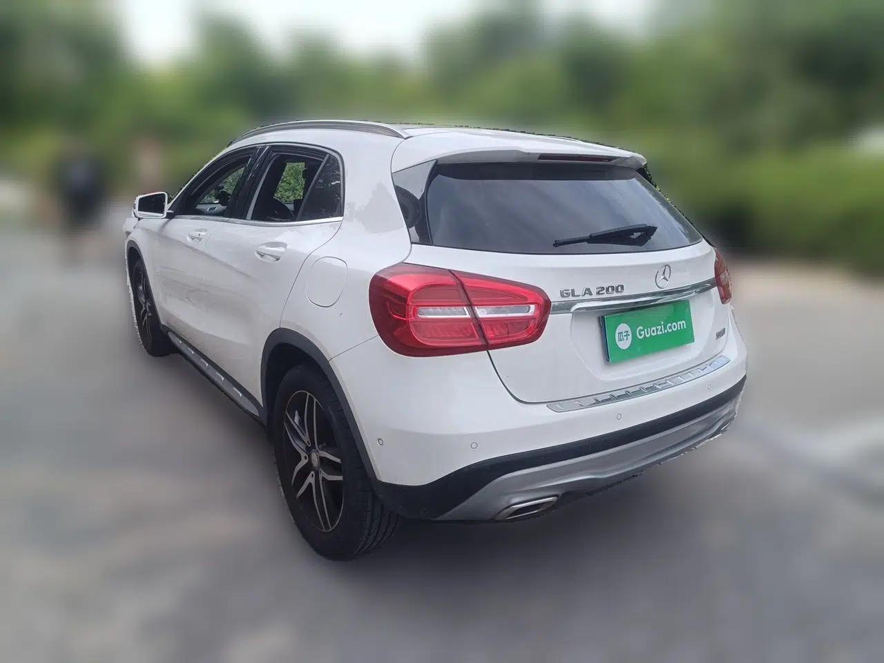 Mercedes-Benz GLA 2016 GLA 200 Fashion Model — миниатюра 4