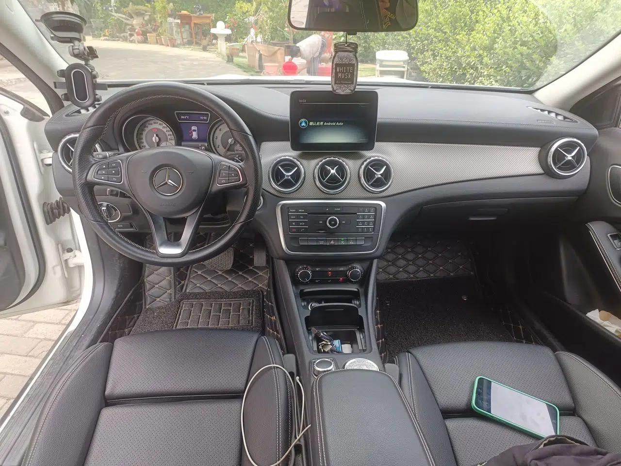 Mercedes-Benz GLA 2016 GLA 200 Fashion Model — миниатюра 9