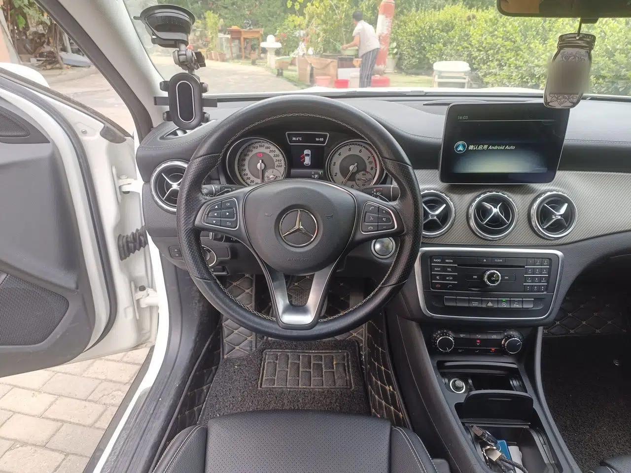 Mercedes-Benz GLA 2016 GLA 200 Fashion Model — миниатюра 10