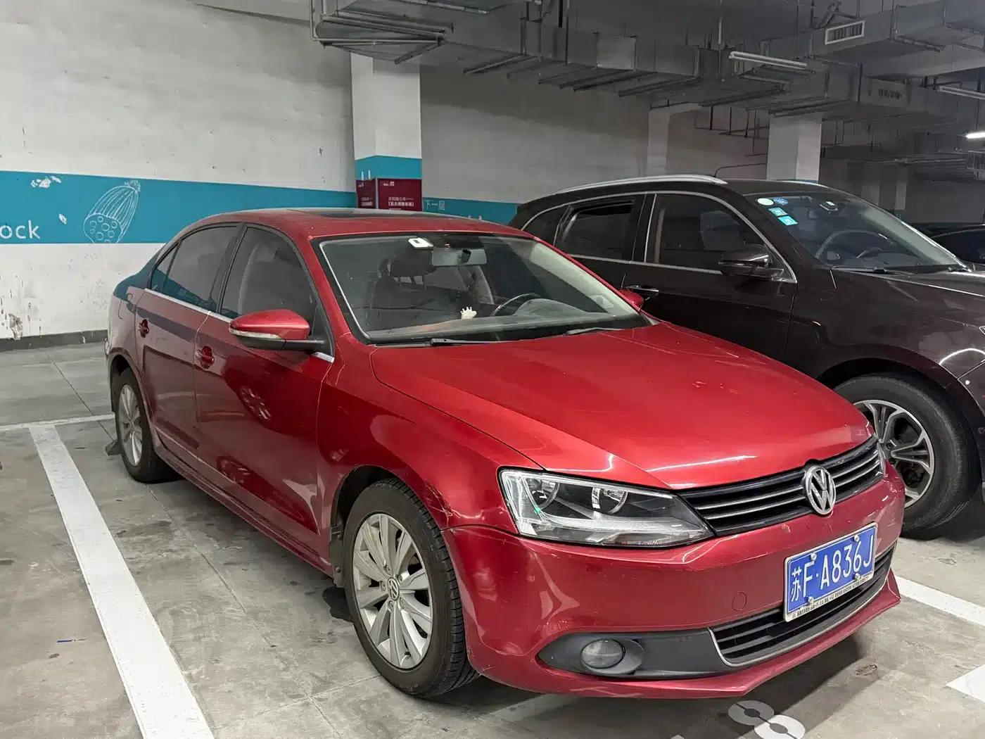 2014 Volkswagen Sagitar Facelift 1.6L Automatic Comfort Model — миниатюра 3