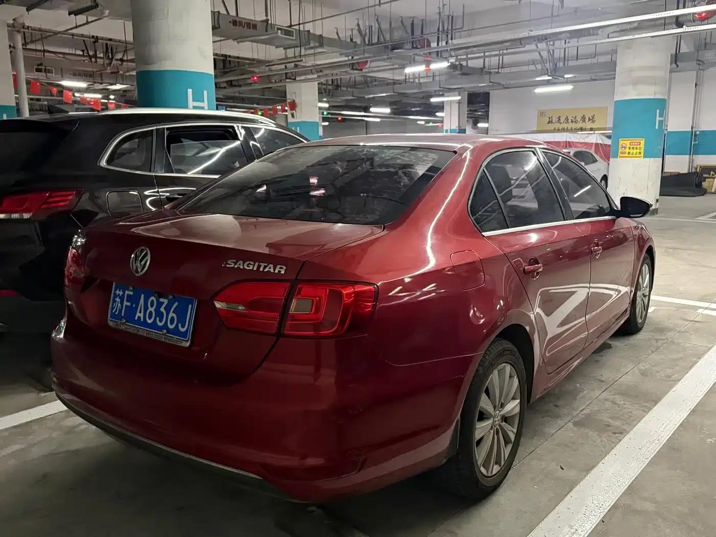 2014 Volkswagen Sagitar Facelift 1.6L Automatic Comfort Model — миниатюра 4