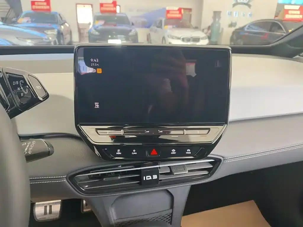Volkswagen ID.3 2024 Outstanding Edition — миниатюра 13