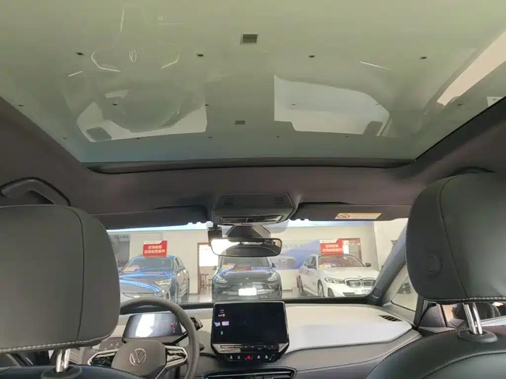 Volkswagen ID.3 2024 Outstanding Edition — миниатюра 18