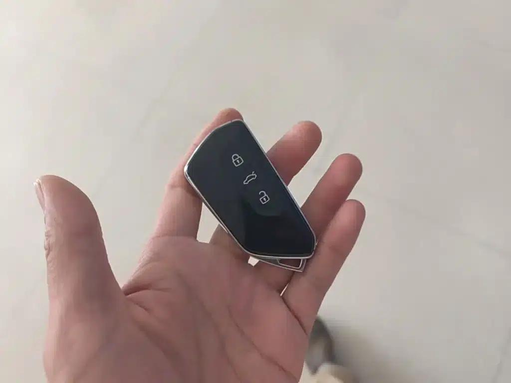 Volkswagen ID.3 2024 Outstanding Edition — миниатюра 9