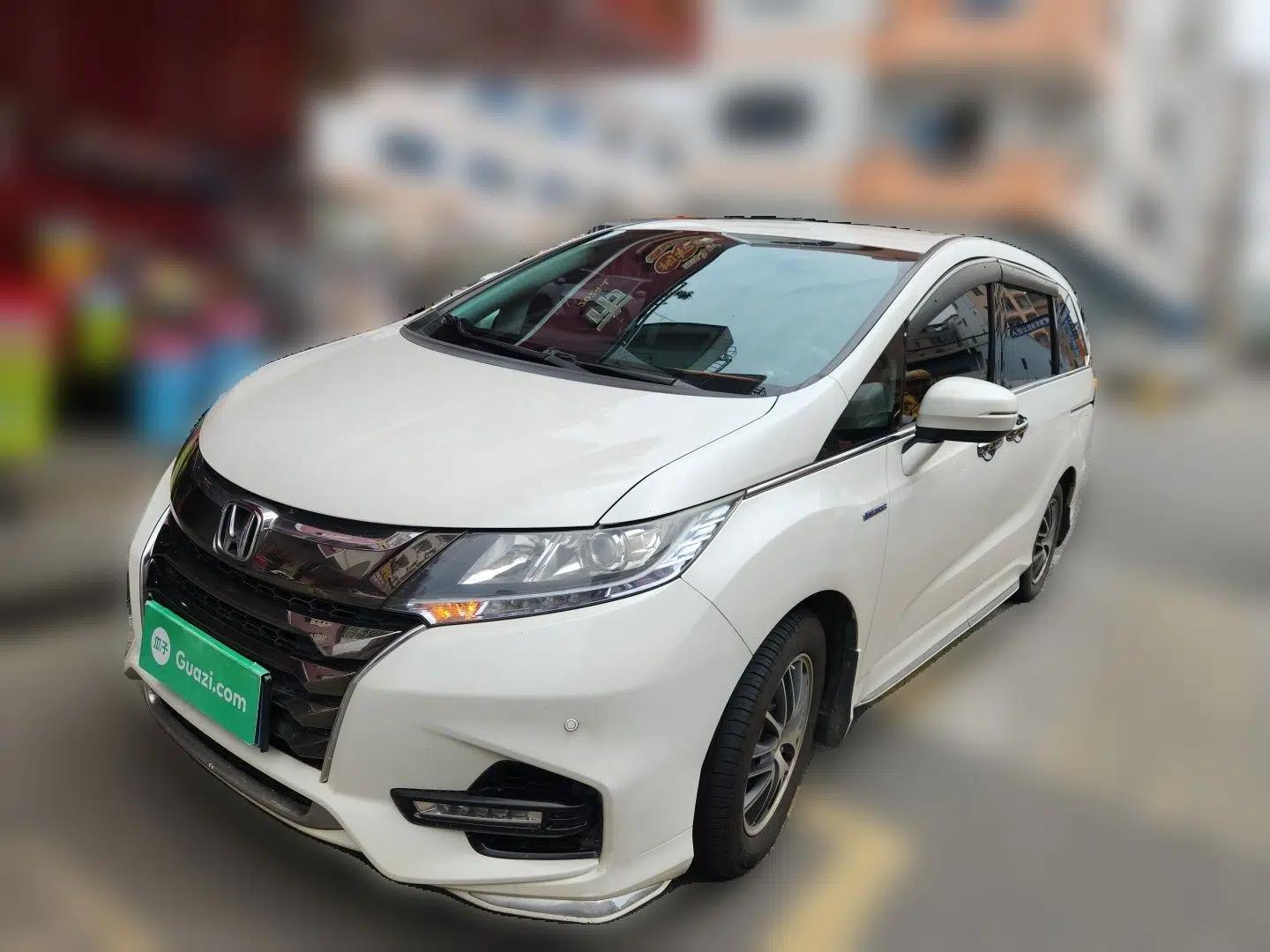 Honda Odyssey 2019 2.0L Rui·Comfort Edition — миниатюра 1