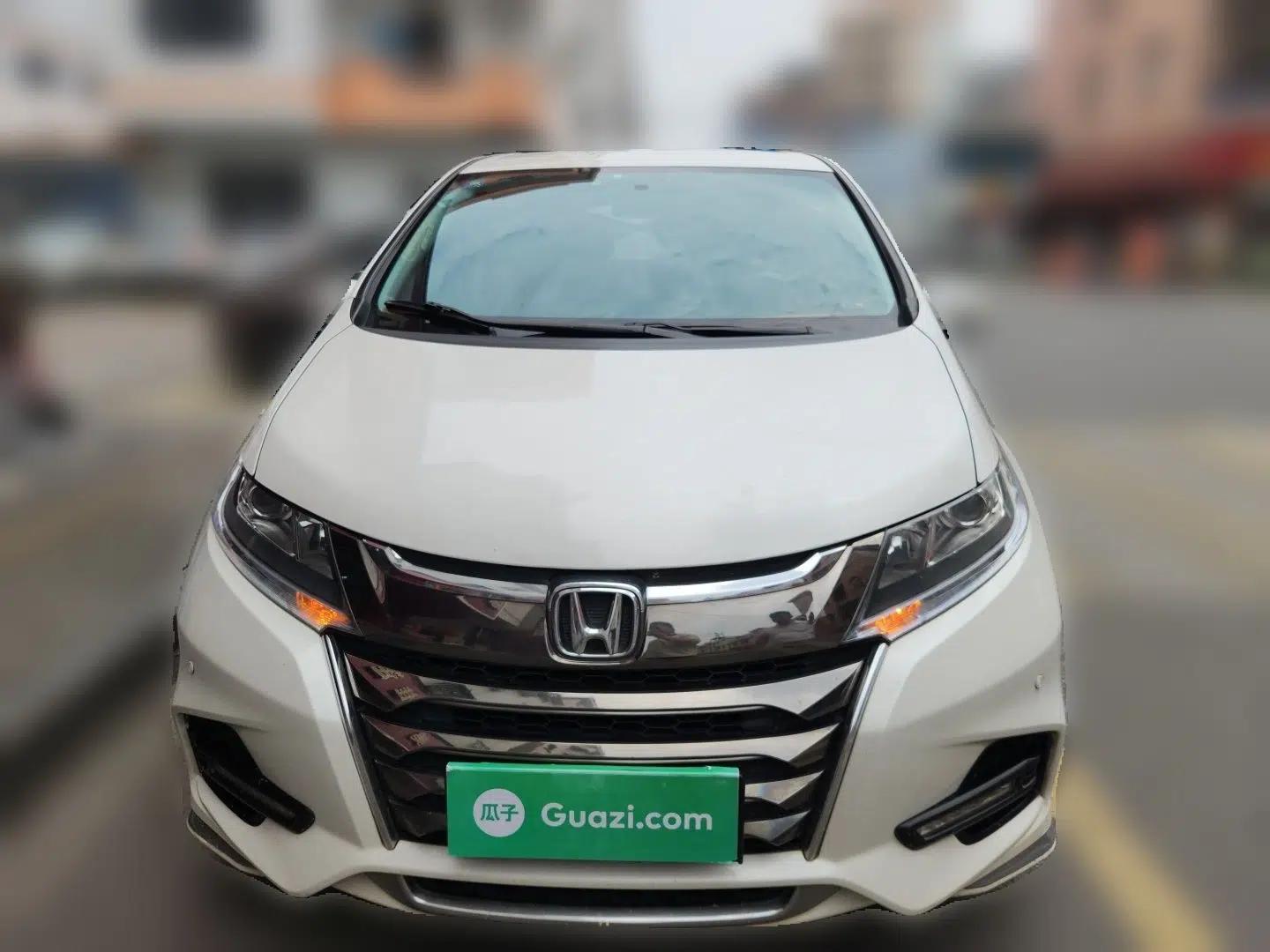 Honda Odyssey 2019 2.0L Rui·Comfort Edition — миниатюра 2