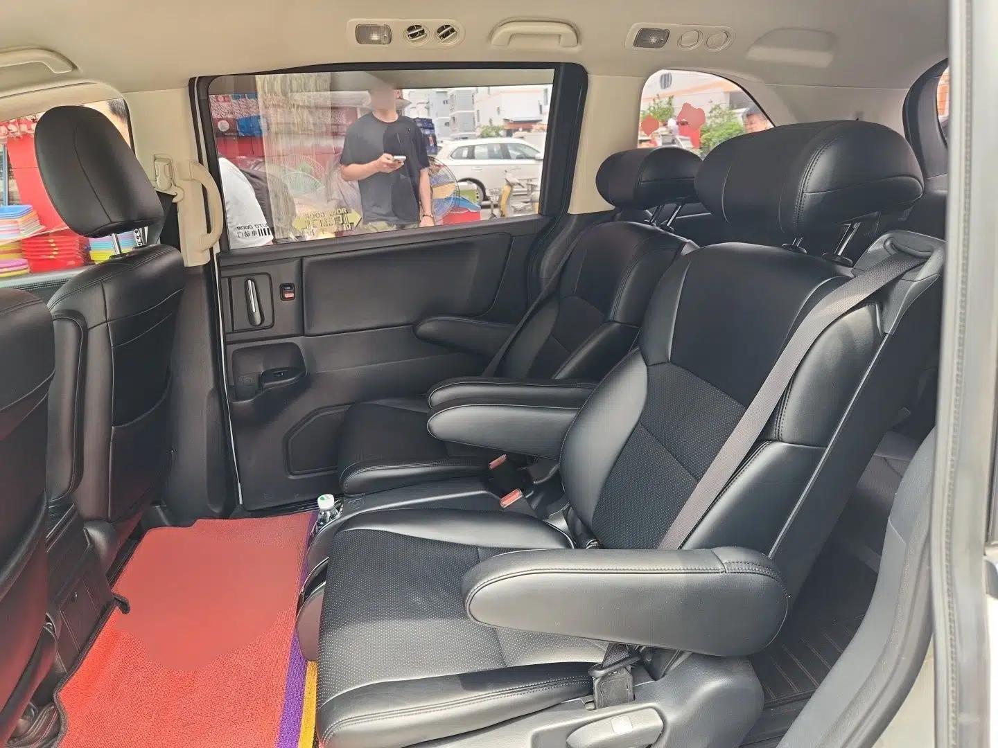 Honda Odyssey 2019 2.0L Rui·Comfort Edition — миниатюра 17
