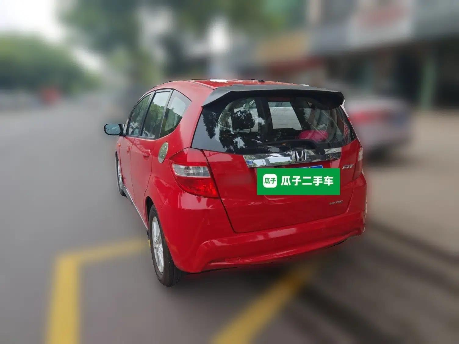Honda Fit 2011 1.5L Automatic Luxury Edition — миниатюра 4