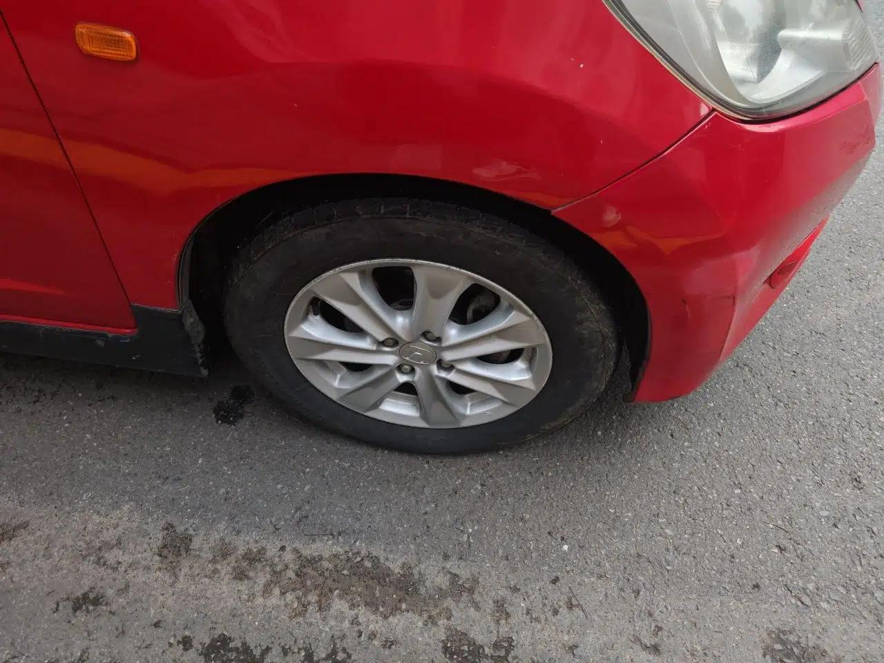 Honda Fit 2011 1.5L Automatic Luxury Edition — миниатюра 8