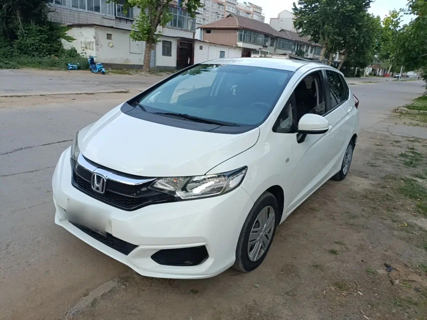 Honda Fit 2018 1.5L CVT Comfort Version — миниатюра 1