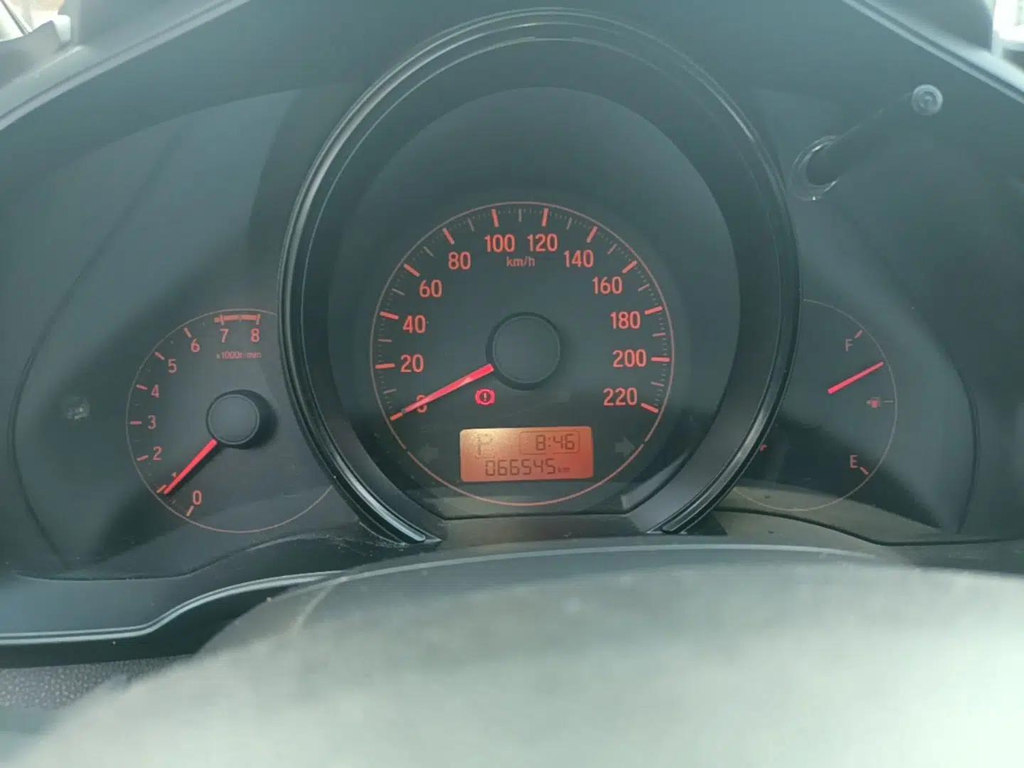 Honda Fit 2018 1.5L CVT Comfort Version — миниатюра 14