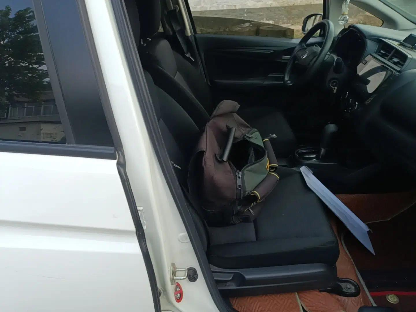 Honda Fit 2018 1.5L CVT Comfort Version — миниатюра 19