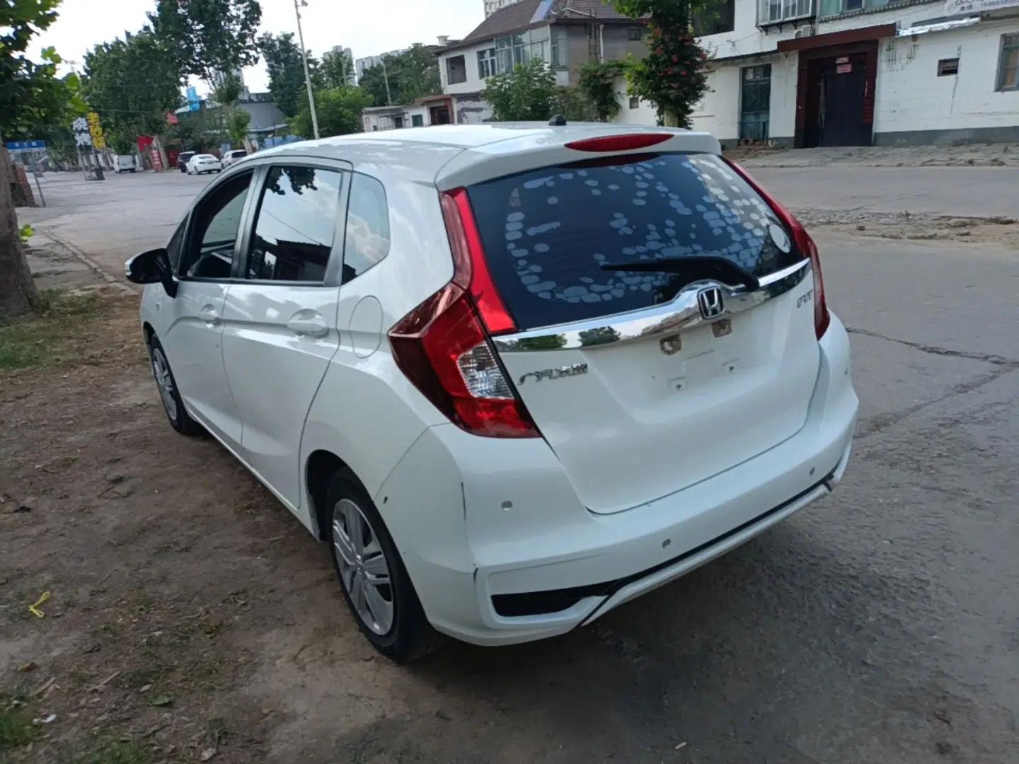 Honda Fit 2018 1.5L CVT Comfort Version — миниатюра 4
