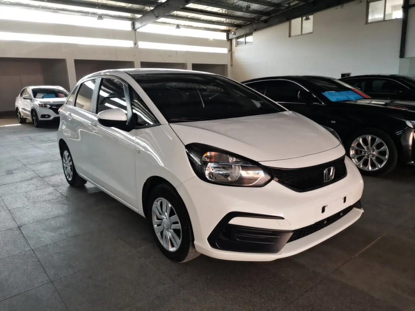 Honda Fit 2021 1.5L CVT Trend Edition — миниатюра 3