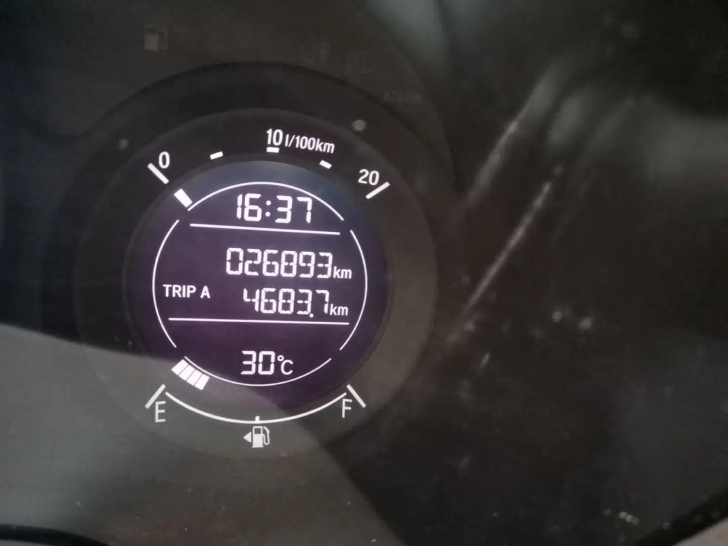 Honda Vezel 2022 1.5L CVT Phantom Night Pioneer Edition — миниатюра 11