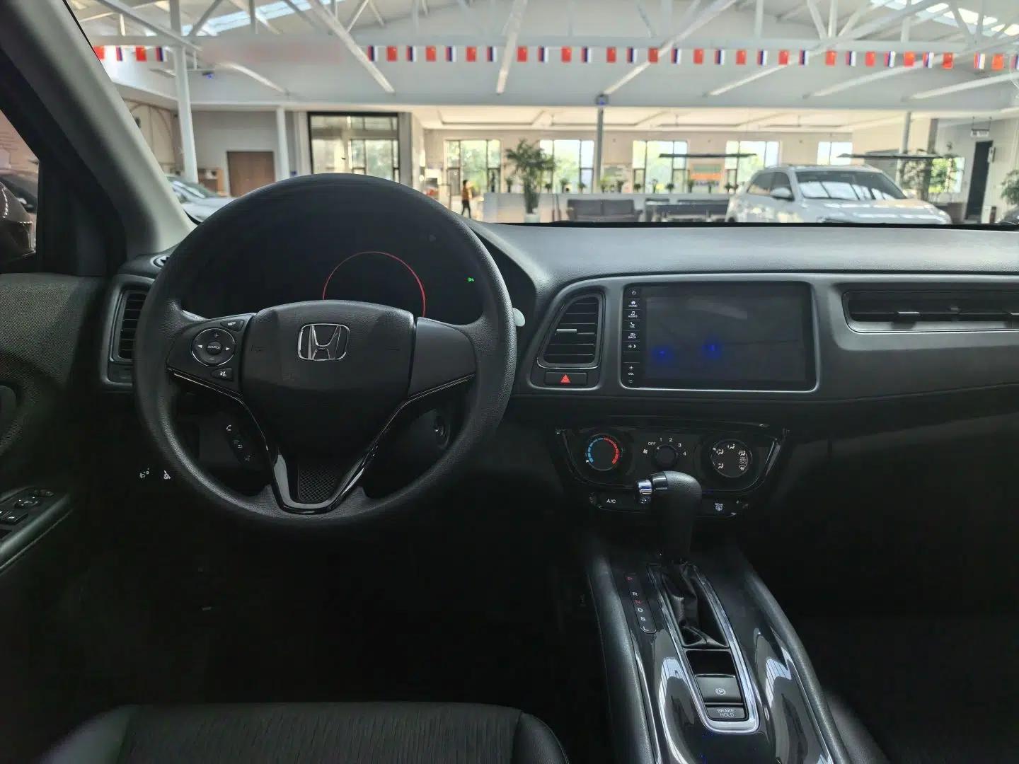 Honda Vezel 2022 1.5L CVT Phantom Night Pioneer Edition — миниатюра 18