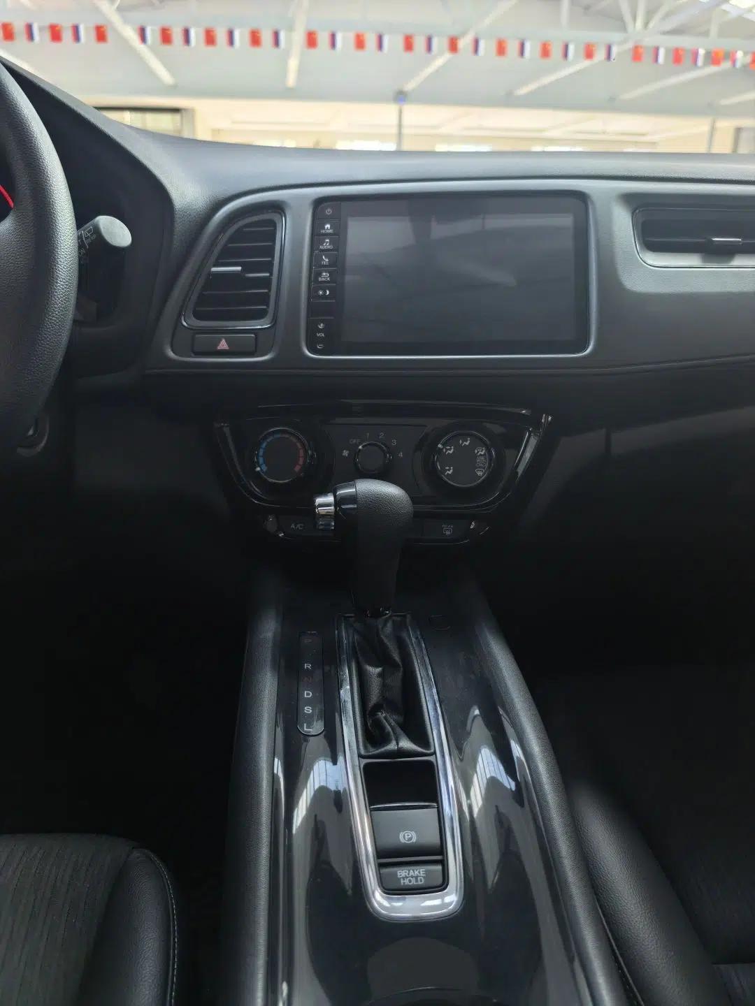 Honda Vezel 2022 1.5L CVT Phantom Night Pioneer Edition — миниатюра 19