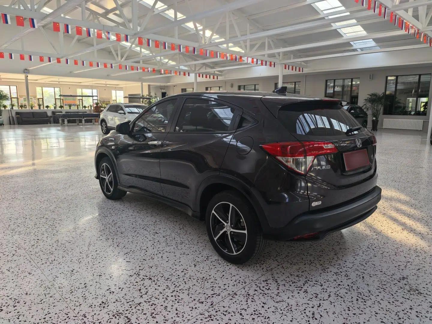 Honda Vezel 2022 1.5L CVT Phantom Night Pioneer Edition — миниатюра 5