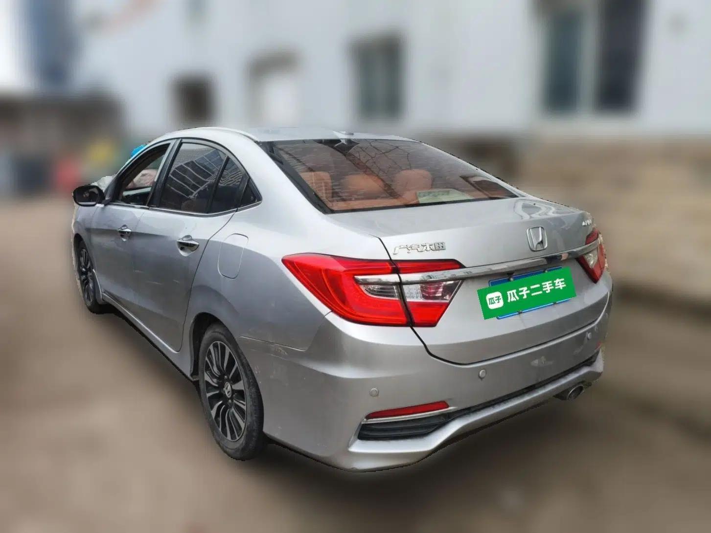 Honda Crider 2013 1.8L automatic luxury edition — миниатюра 4