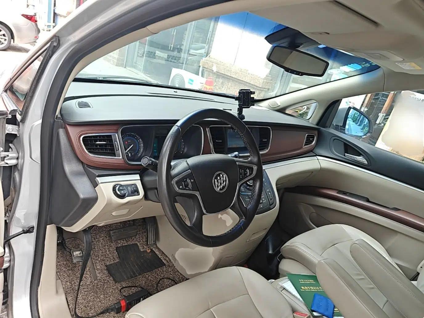 Buick GL8 2014 3.0L GT Luxury Business Haoya Edition — миниатюра 12