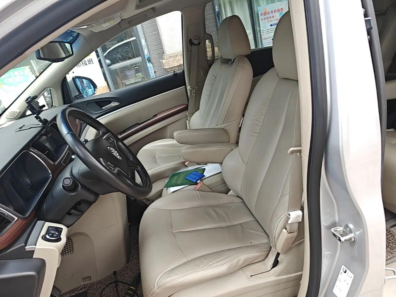 Buick GL8 2014 3.0L GT Luxury Business Haoya Edition — миниатюра 17