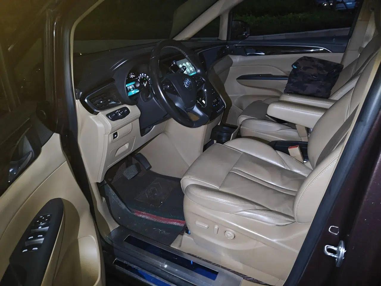 Buick GL8 2017 ES 28T Premium Version China V Standard — миниатюра 16