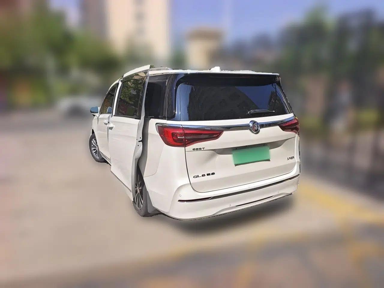 Buick GL8 2020 ES Land Cruiser 653T Comfort Edition — миниатюра 4