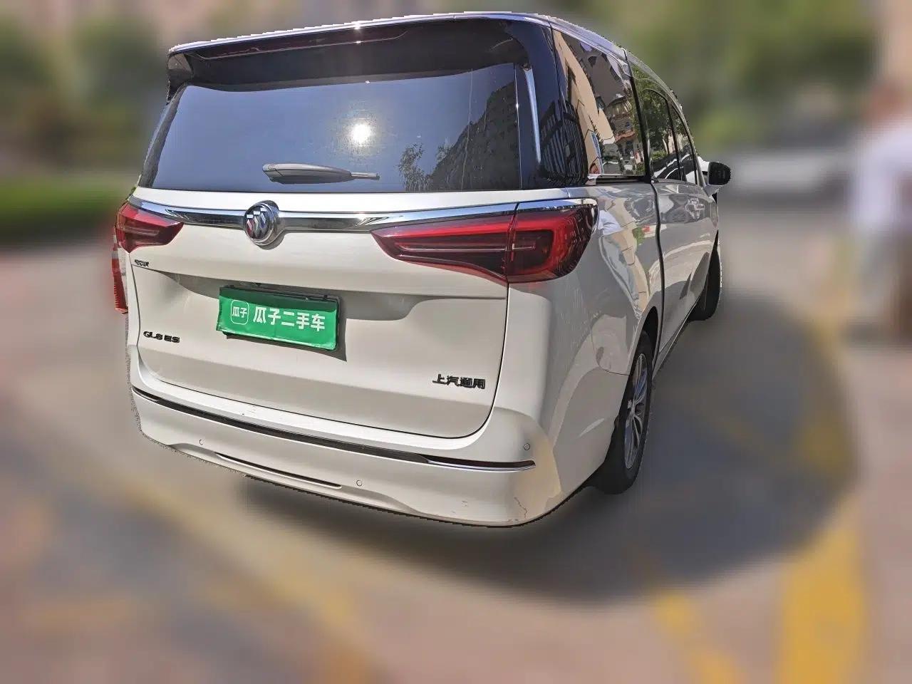 Buick GL8 2020 ES Land Cruiser 653T Comfort Edition — миниатюра 6