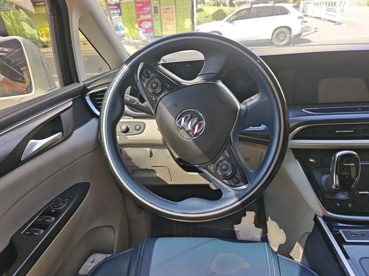 Buick GL8 2020 ES Land Cruiser 653T Comfort Edition — миниатюра 10
