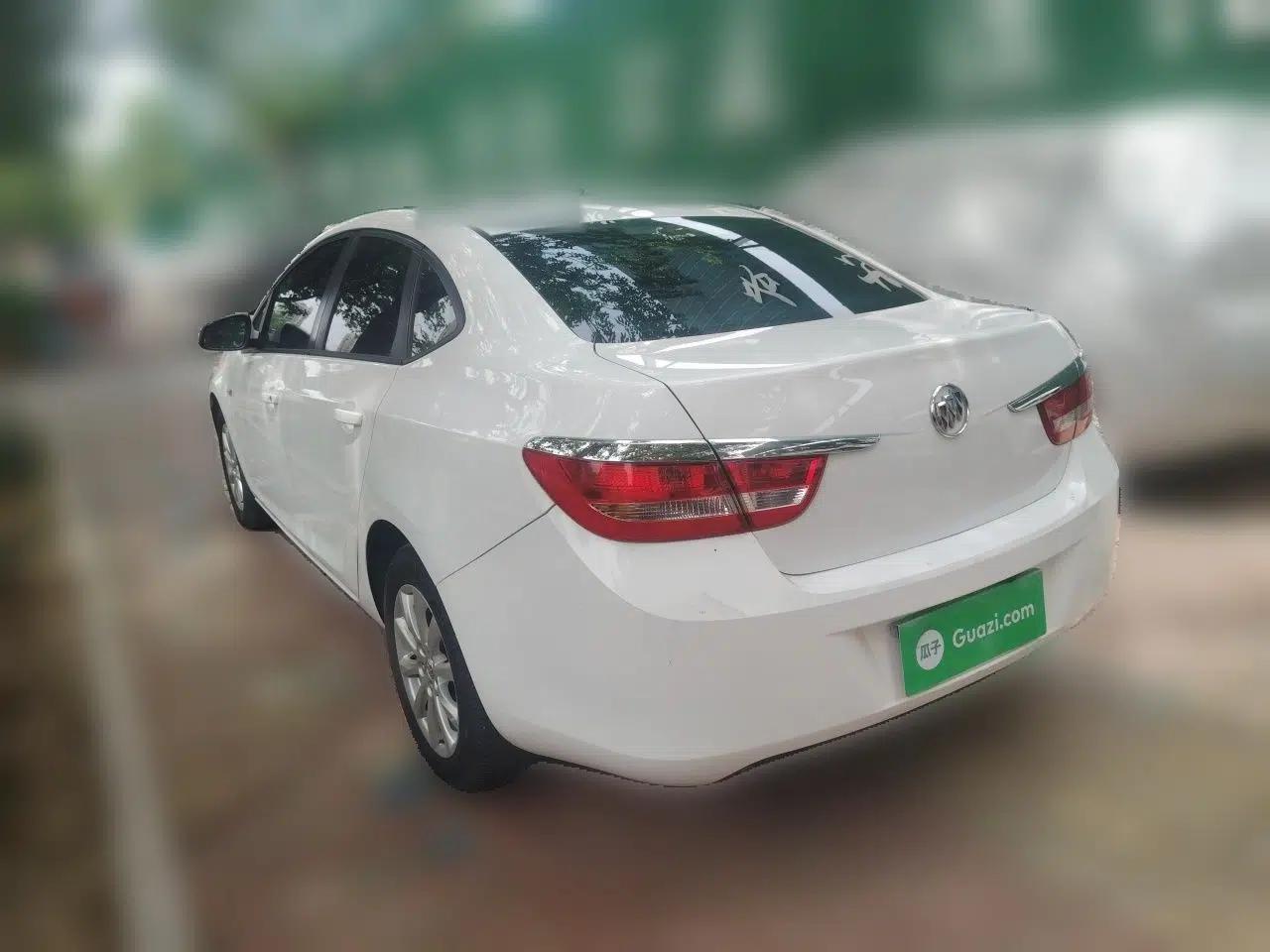 Buick GT 2013 GT 1.6L Automatic Comfort Edition — миниатюра 4