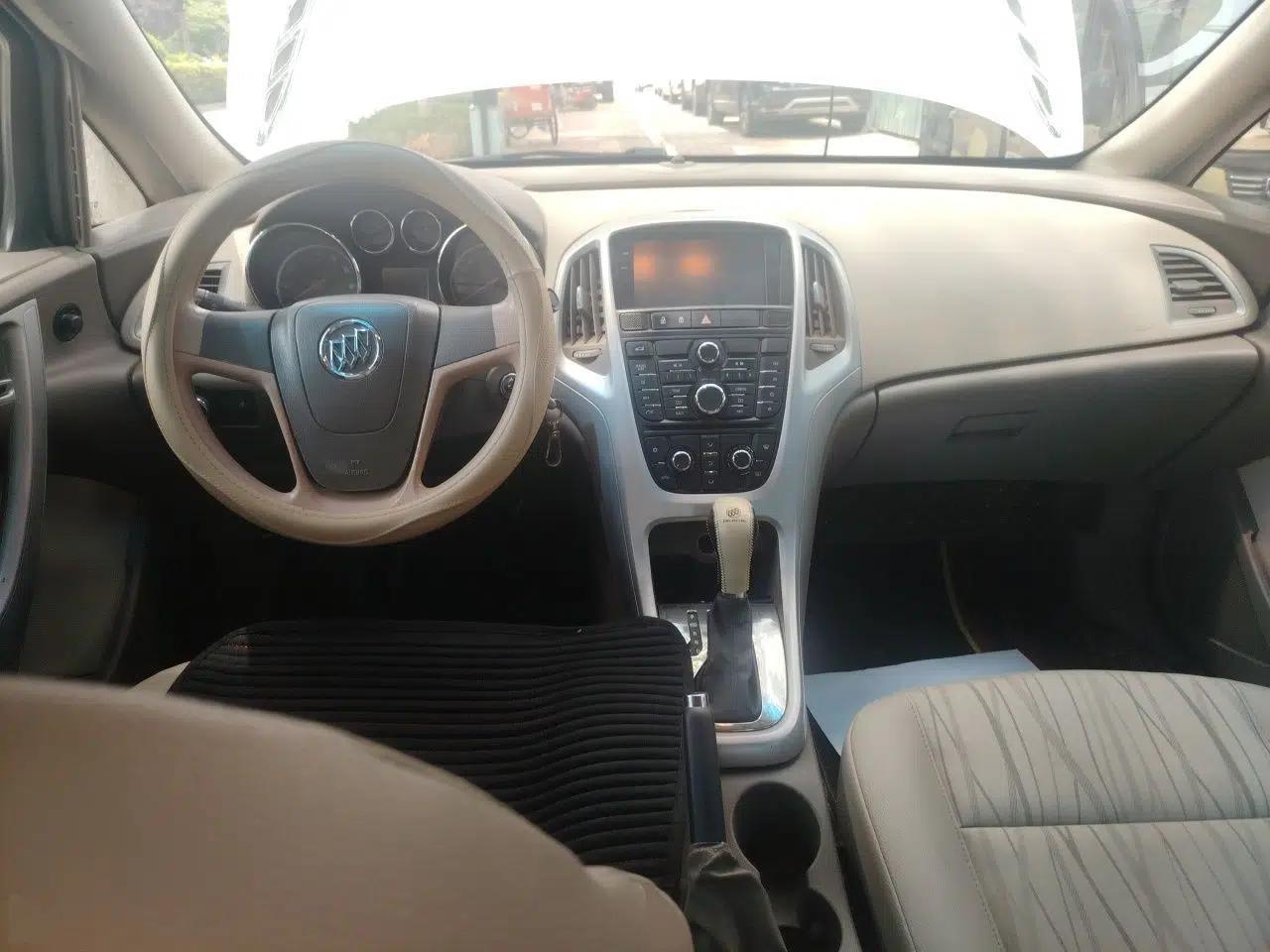 Buick GT 2013 GT 1.6L Automatic Comfort Edition — миниатюра 9
