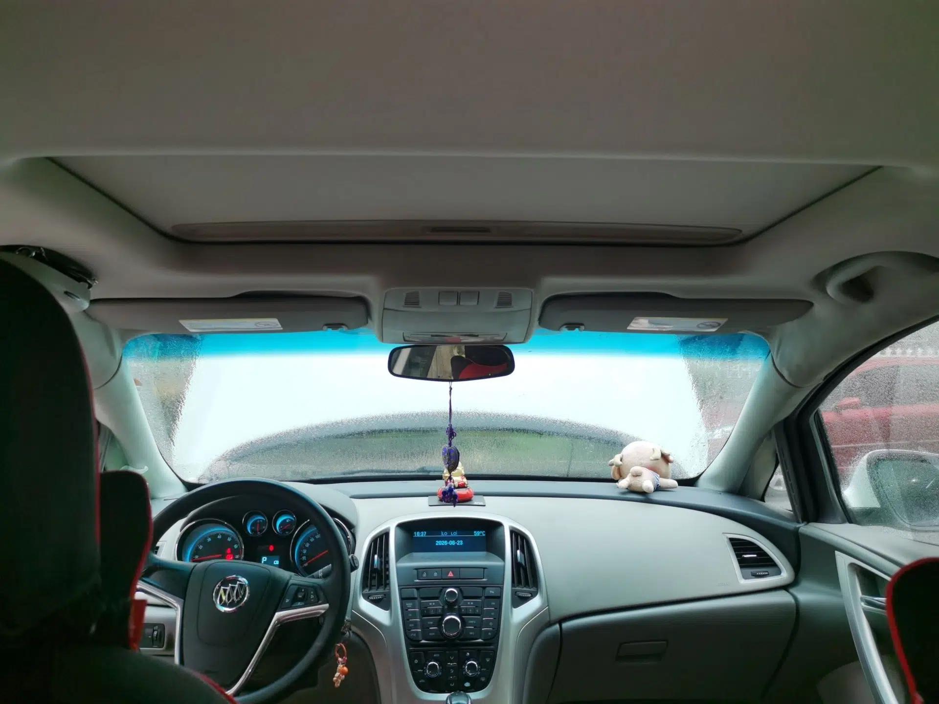 Buick GT 2012 XT 1.6L Automatic Fashion Edition — миниатюра 18