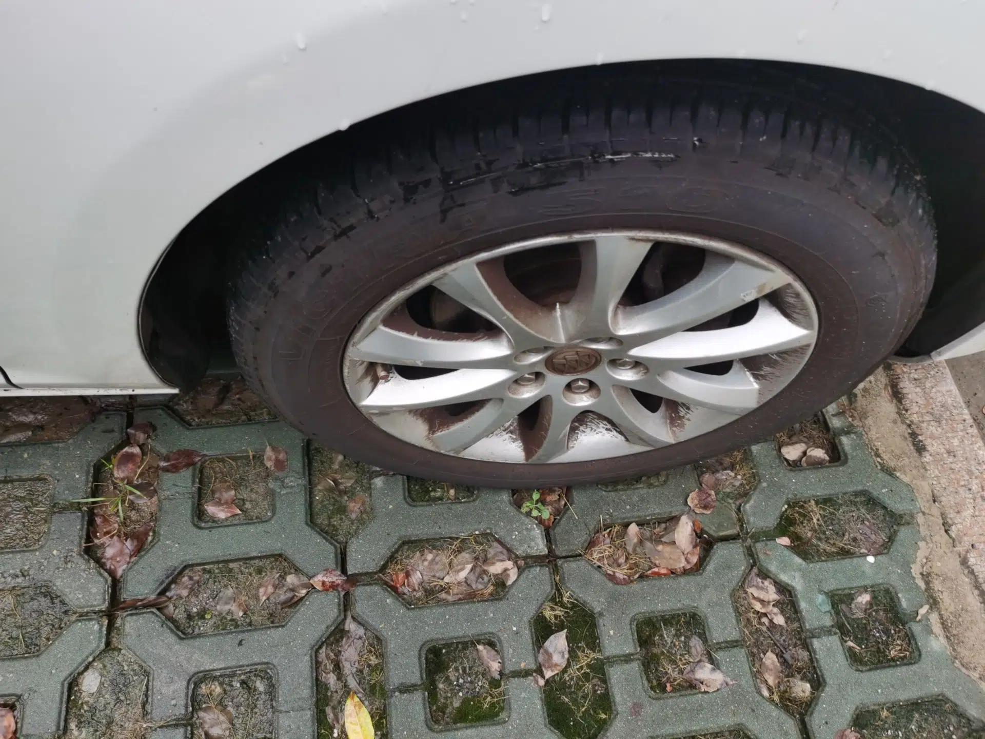 Buick GT 2012 XT 1.6L Automatic Fashion Edition — миниатюра 8