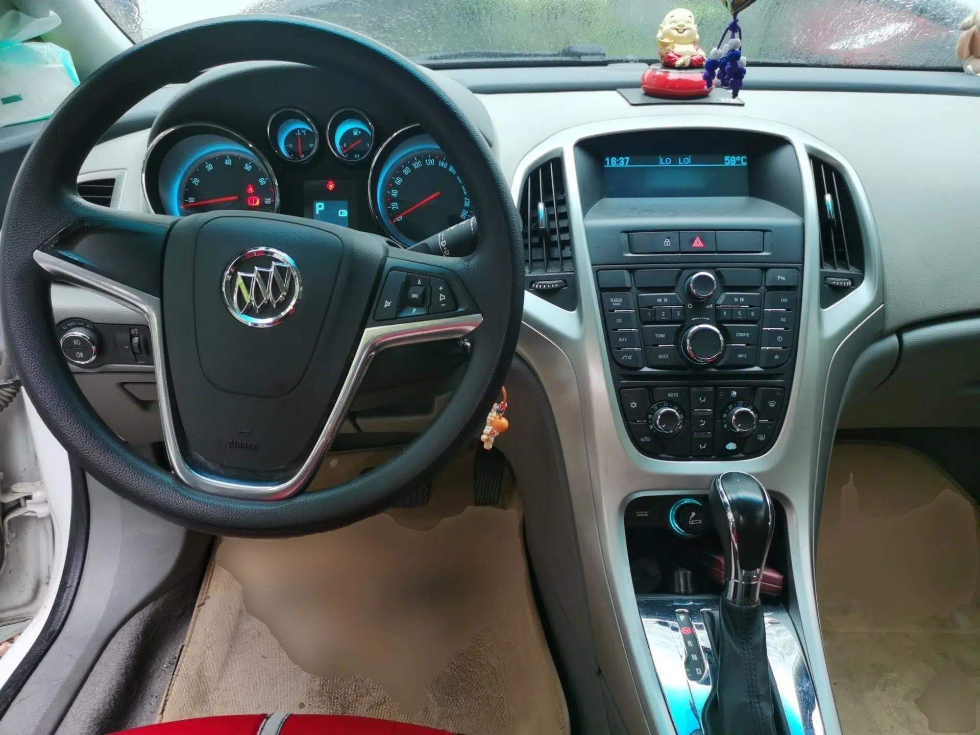 Buick GT 2012 XT 1.6L Automatic Fashion Edition — миниатюра 9