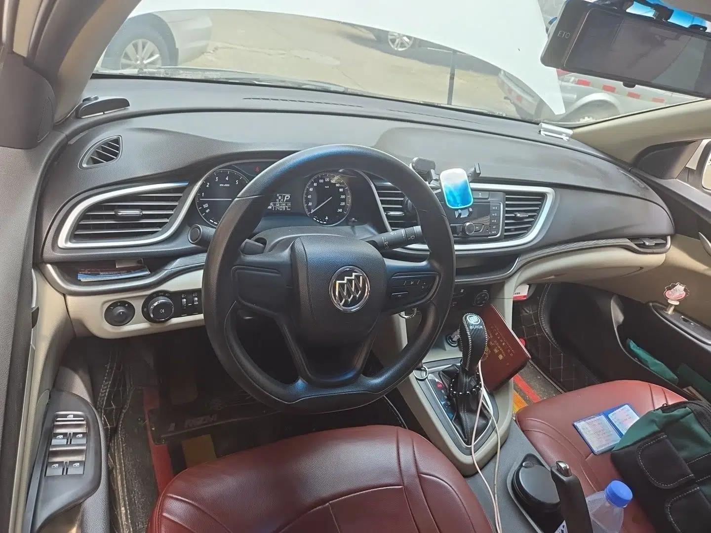 Buick GT 2017 15N Automatic Entry-Level Trim — миниатюра 9
