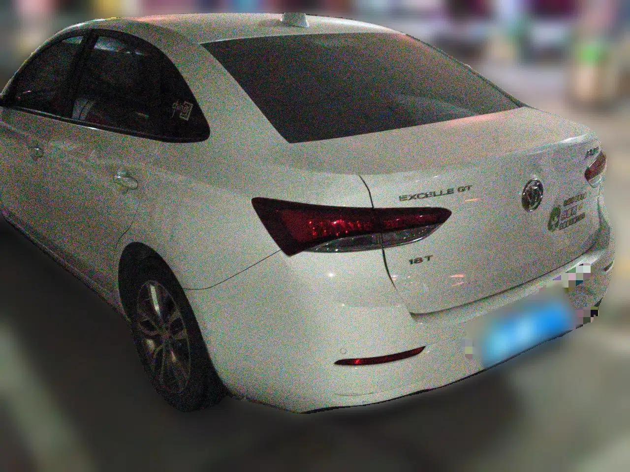 Buick GT 2018 18T Automatic Elite Model — миниатюра 4