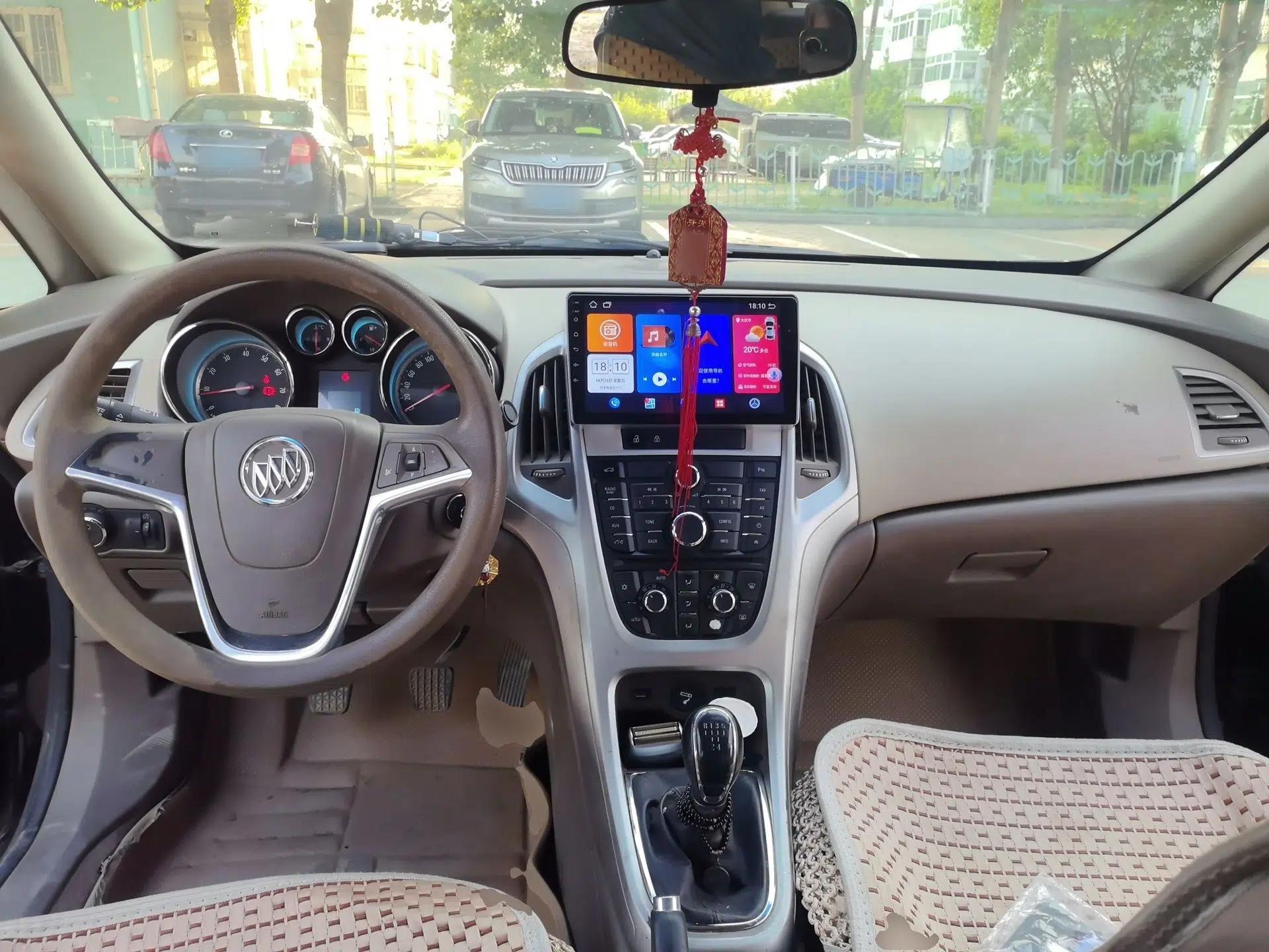 Buick GT 2013 GT 1.6L Manual Entry-Level Model — миниатюра 9