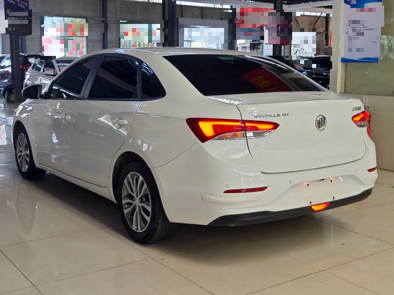 Buick GT 2021 1.3T Automatic Mild Hybrid Elite Version — миниатюра 4