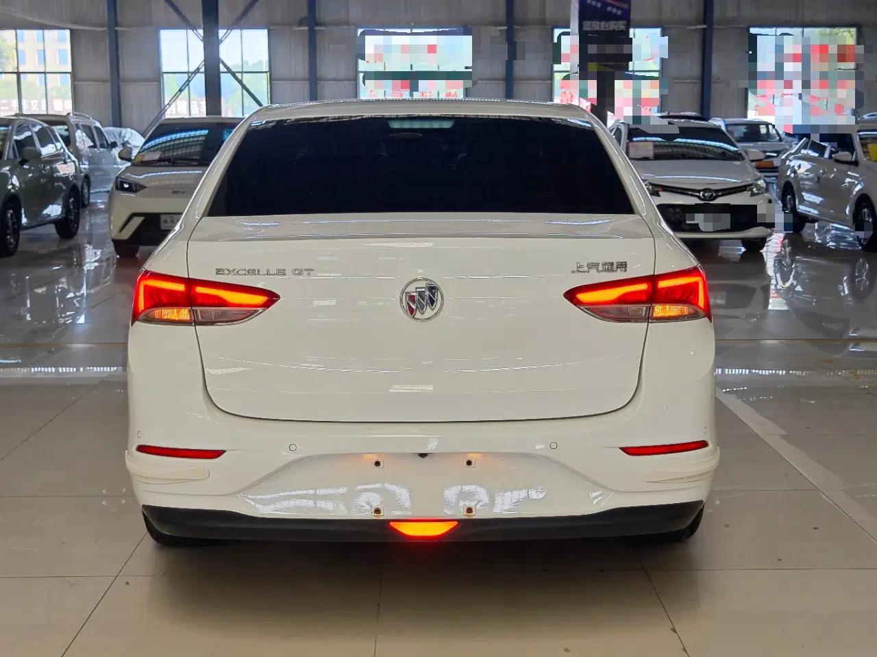 Buick GT 2021 1.3T Automatic Mild Hybrid Elite Version — миниатюра 5