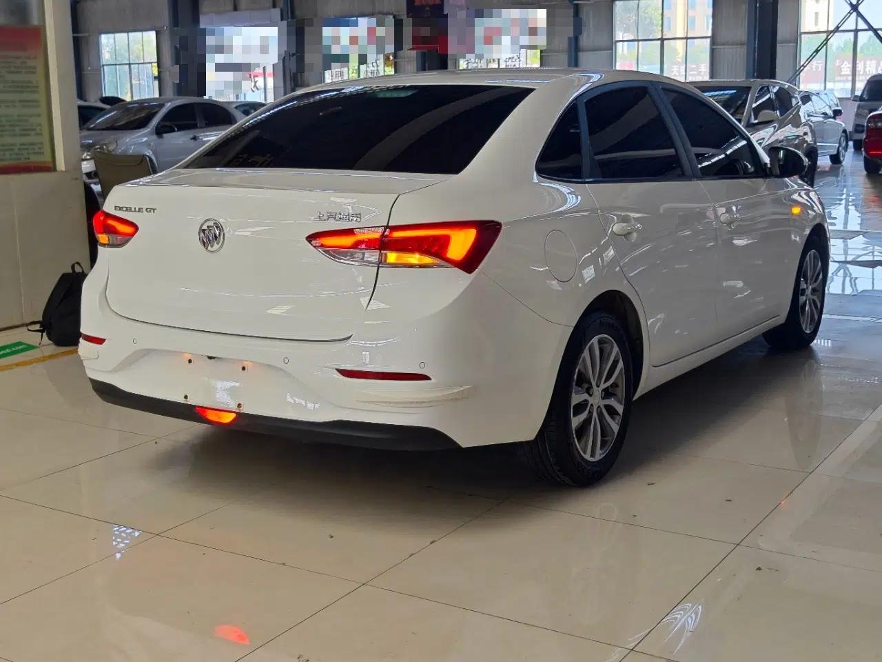 Buick GT 2021 1.3T Automatic Mild Hybrid Elite Version — миниатюра 6