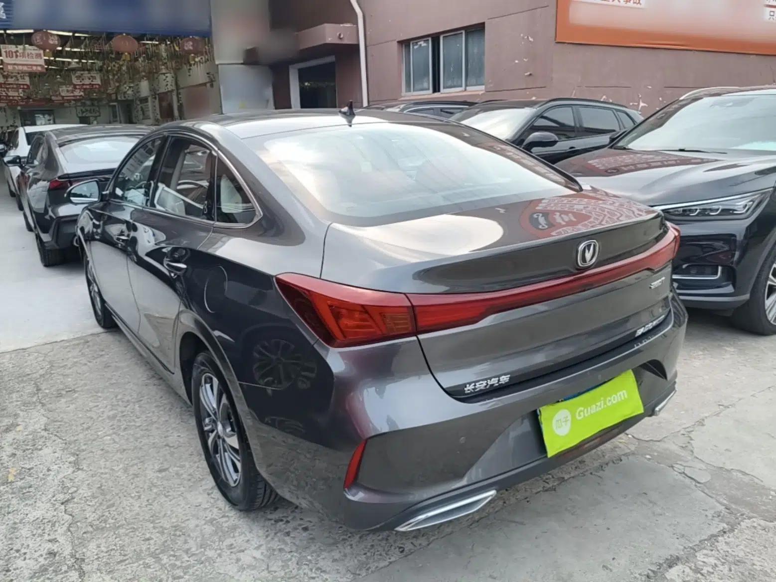 CHANGAN Eado 2023 Changan Edition PLUS Blue Whale NE 1.4T GDI DCT Prestige Version — миниатюра 4