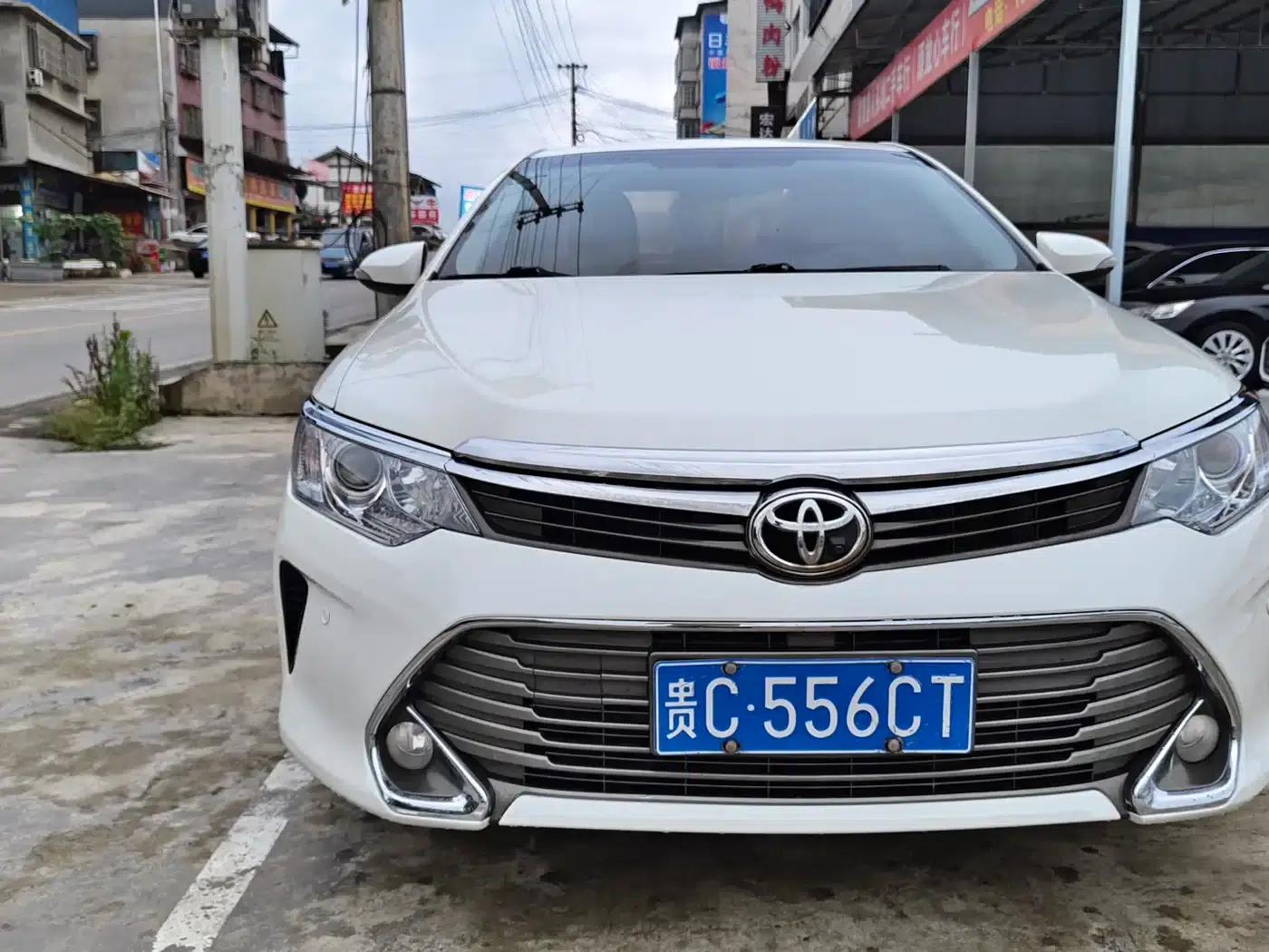 Camry 2016 2.0G 10th Anniversary Leading Edition — миниатюра 1